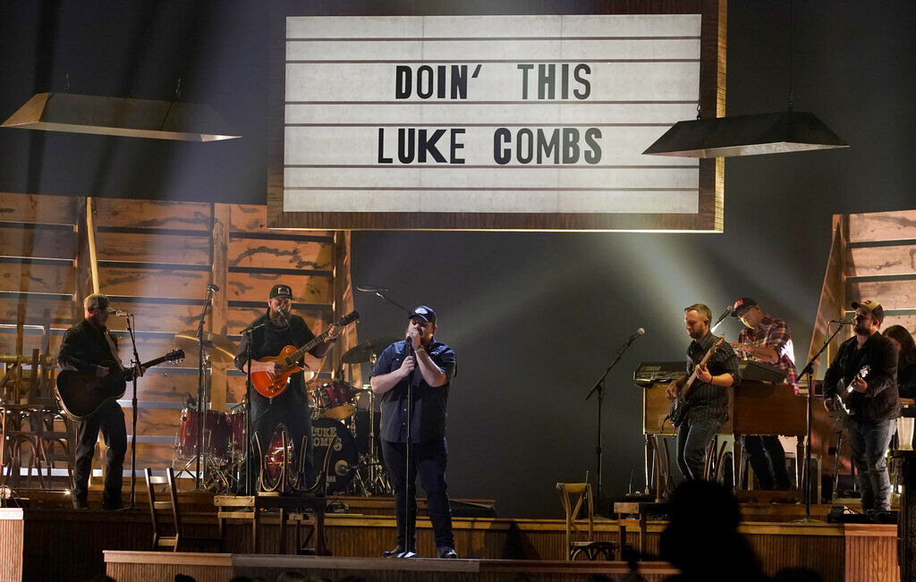 55th Annual Country Music Awards - Show